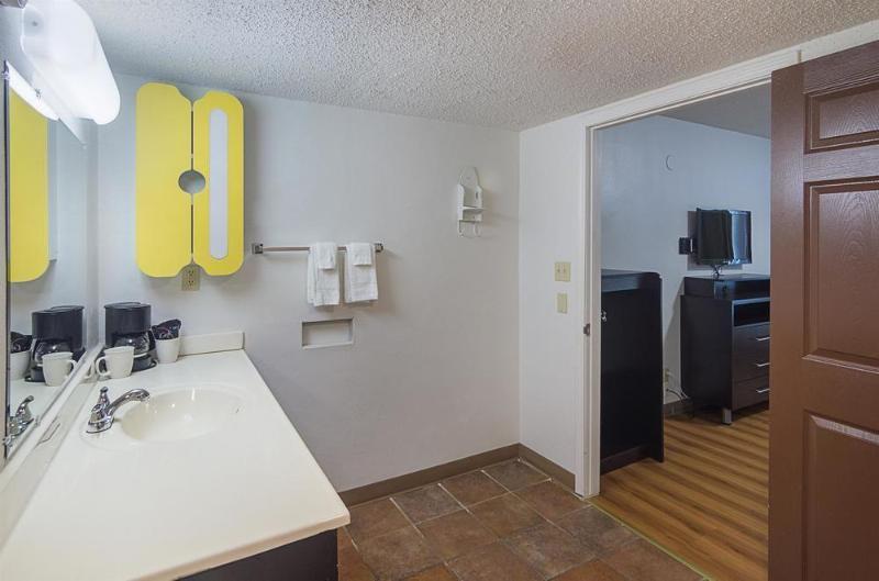Studio Inn Extended Stay Oklahoma City Airport By Oyo Exterior foto